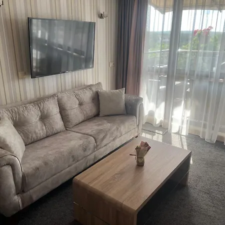 лазур Хотел