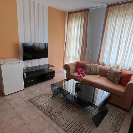 лазур Хотел